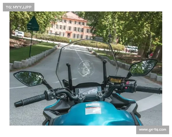 仿赛外观下的长途利器 颜值品质的双重输出 春风650GT浅析 仿赛外观下的长途利器 颜值品质的双重输出 春风650GT浅析
